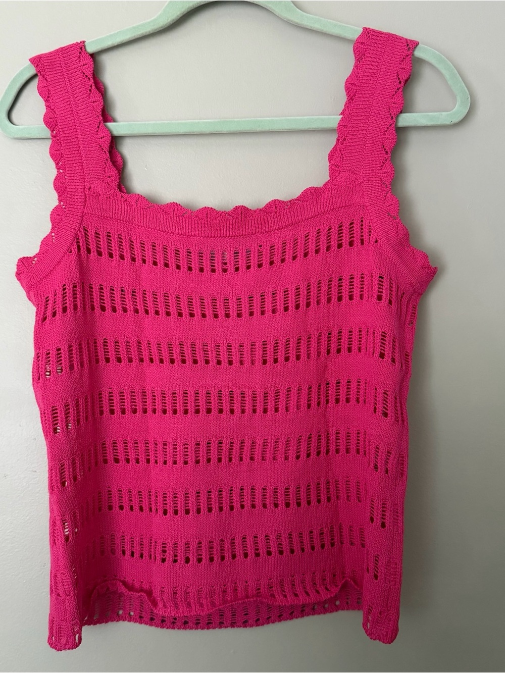 ST. JOHN Hot Pink Scalloped Open-Knit Tank Top - Size Petite S - Picture 2 of 3